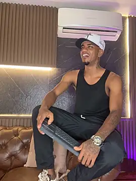 AaronCruz  online show from 02/28/26, 12:00