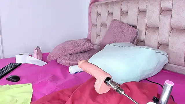 Roxy-Smith online show from 04/19/26, 10:34