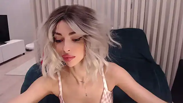 Snapshot of MiloTheName chatting on 01/28/25, 05:11 MiloTheName online show from 01/28/25, 05:11