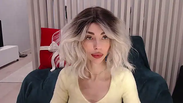 Snapshot of MiloTheName chatting on 02/28/25, 05:37 MiloTheName online show from 02/28/25, 05:37