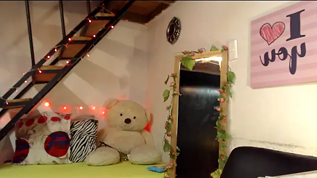 luna sky83 online show from 01/16/25, 07:28