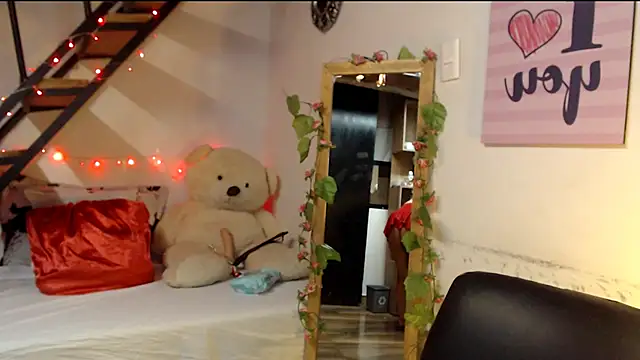 luna sky83 online show from 01/22/25, 04:55