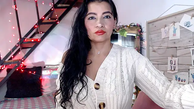 luna sky83 online show from 11/29/25, 06:38