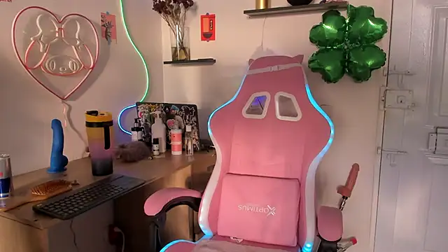 AlyRoses online show from 03/21/25, 10:28