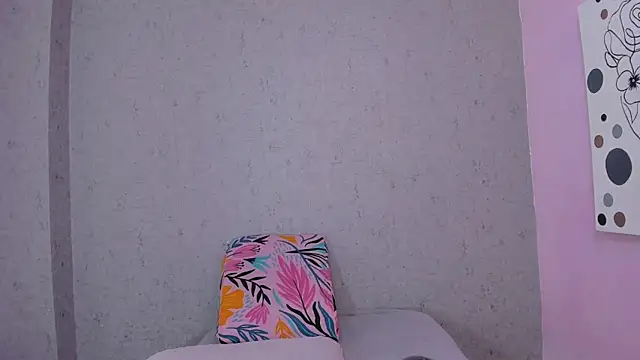 Tiffany mendez online show from 10/16/25, 12:17