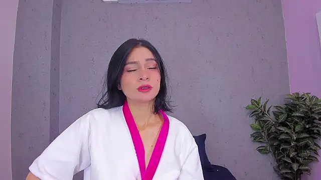 Tiffany mendez online show from 03/06/26, 12:12