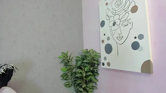 Tiffany mendez online show from 03/17/26, 12:08