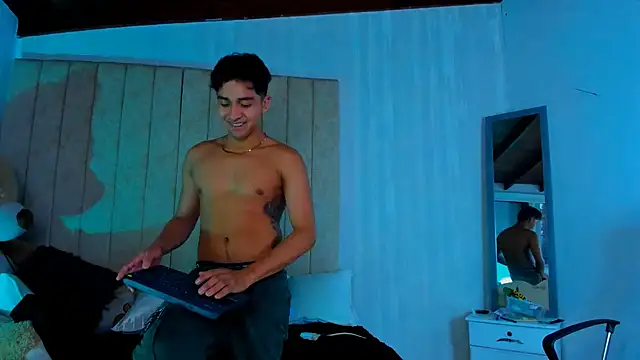 Muichiro tokito1 online show from 02/02/25, 10:46