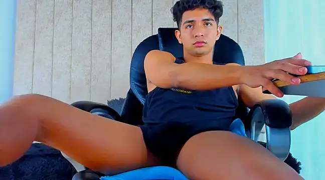 Snapshot of Muichiro_tokito1 chatting on 03/10/25, 04:49 Muichiro tokito1 online show from 03/10/25, 04:49