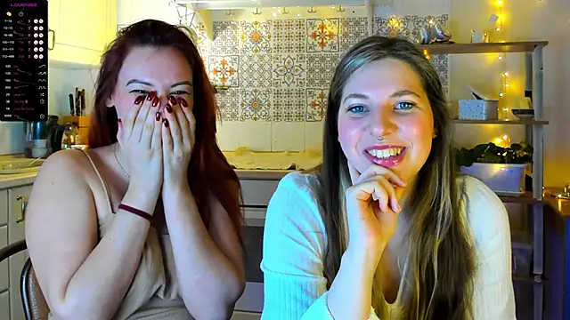 Snapshot of Annie_aww chatting on 02/03/25, 11:36 Annie aww online show from 02/03/25, 11:36