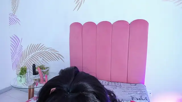 JulessCornett online show from 12/30/24, 08:36