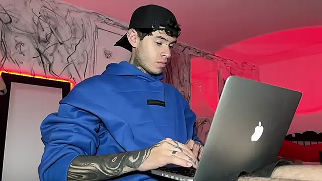 Saturno v online show from 01/29/25, 03:22