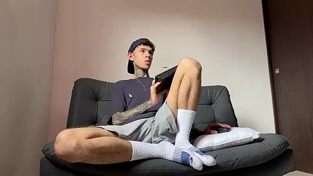 Saturno v online show from 03/15/25, 08:04