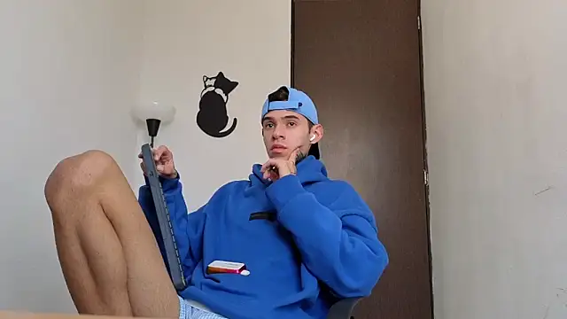 Saturno v online show from 04/18/26, 01:04