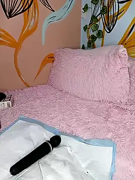 Connie 20 online show from 12/06/24, 03:44