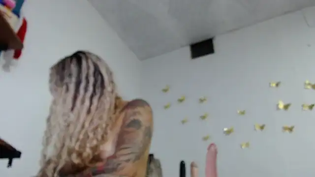 Sexy-Favgirl online show from 01/08/26, 08:16