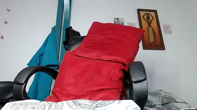 Sexy-Favgirl online show from 04/26/26, 10:13