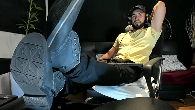 alessandro wye online show from 10/29/25, 04:48