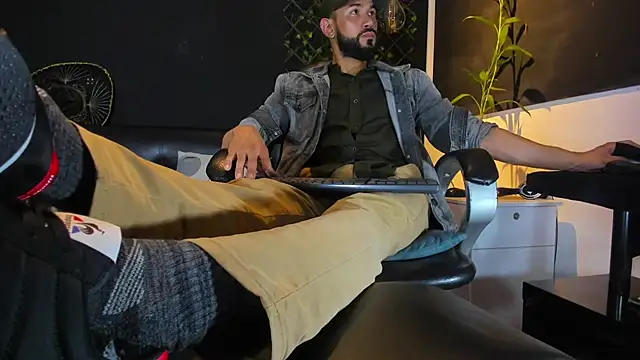 alessandro wye online show from 02/13/26, 04:41