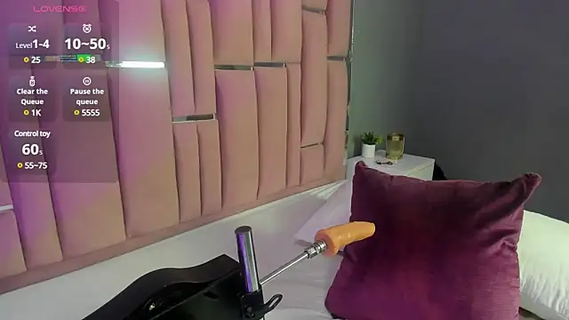 AnaHank  online show from 02/08/25, 04:36