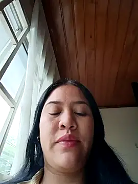 Miia grand online show from 11/18/25, 12:31