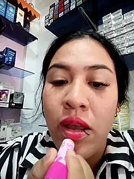 Miia grand online show from 11/27/25, 12:29