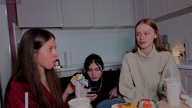 fcjuicy pussy online show from 12/21/25, 07:37