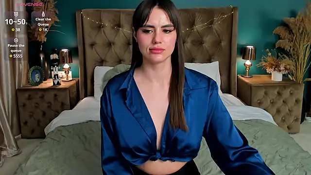 CalyMoon online show from 02/17/25, 02:42