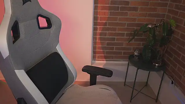 anyacutex online show from 03/01/25, 10:21