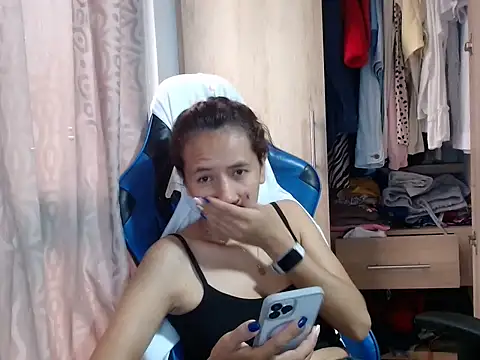 Snapshot of Erotic_latina chatting on 02/27/25, 12:13 Erotic latina online show from 02/27/25, 12:13
