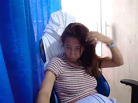 Snapshot of Erotic_latina chatting on 02/28/25, 10:17 Erotic latina online show from 02/28/25, 10:17