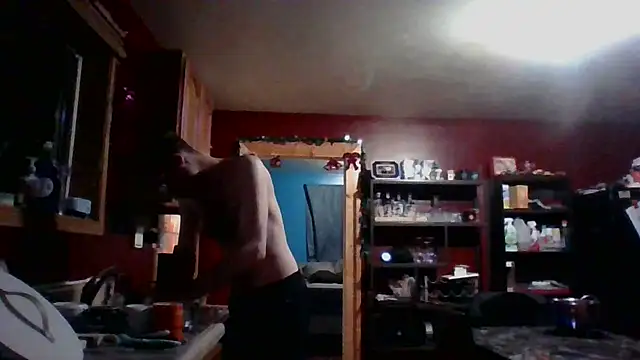 Snapshot of MysteriousFire23 chatting on 12/26/24, 01:18 MysteriousFire23 online show from 12/26/24, 01:18