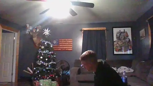 Snapshot of MysteriousFire23 chatting on 02/11/25, 11:12 MysteriousFire23 online show from 02/11/25, 11:12