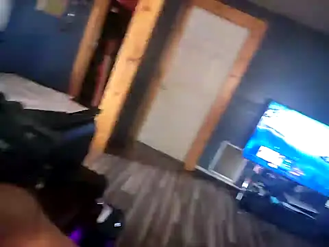 Snapshot of MysteriousFire23 chatting on 03/13/25, 08:00 MysteriousFire23 online show from 03/13/25, 08:00