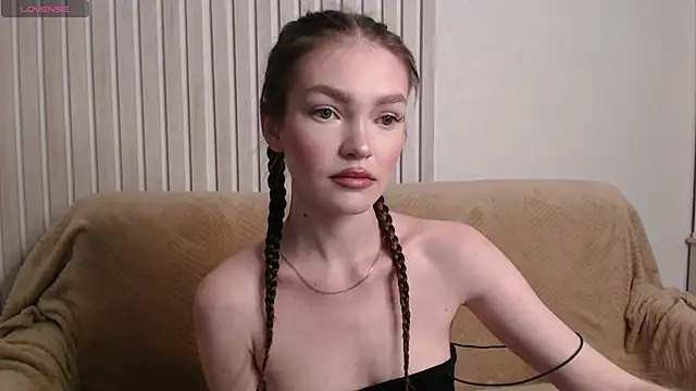 Snapshot of stellapayne1 chatting on 09/12/25, 11:37 stellapayne1 online show from 09/12/25, 11:37