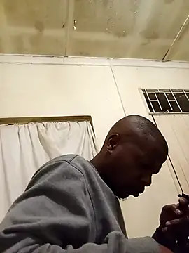 izinjamfee2 online show from 11/07/25, 12:54