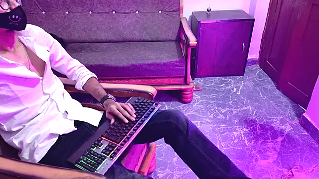 Habibi big b online show from 10/23/25, 06:06