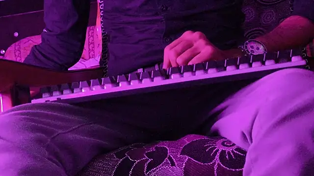 Habibi big b online show from 11/04/25, 02:38