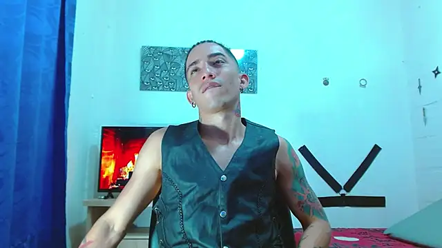 Snapshot of targuerian22 chatting on 01/16/25, 08:11 targuerian22 online show from 01/16/25, 08:11