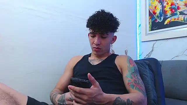 targuerian22 online show from 12/17/25, 12:16