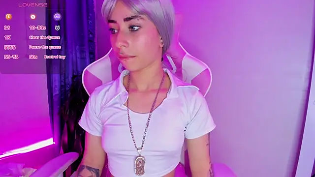 hanna  azumi online show from 01/19/25, 03:29