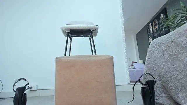 isa lancaster online show from 04/21/26, 01:42