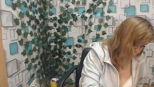 DaniellaKiss online show from 03/08/25, 03:56