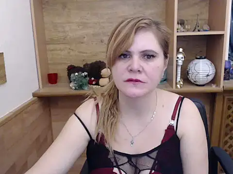 DaniellaKiss online show from 02/28/26, 09:27