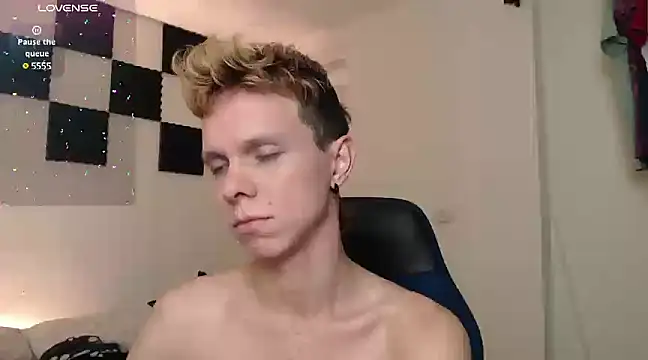 Snapshot of bryamado69 chatting on 01/17/25, 11:07 bryamado69 online show from 01/17/25, 11:07