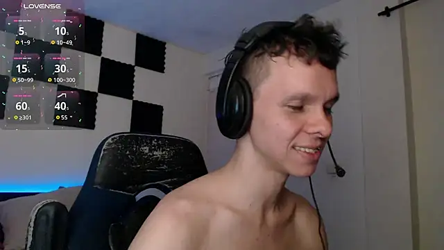 Snapshot of bryamado69 chatting on 11/05/25, 01:49 bryamado69 online show from 11/05/25, 01:49