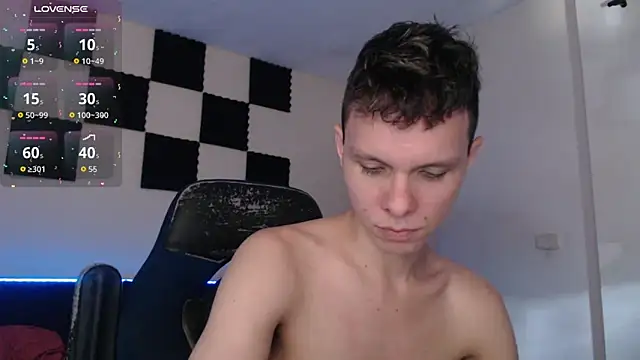 Snapshot of bryamado69 chatting on 11/05/25, 01:55 bryamado69 online show from 11/05/25, 01:55