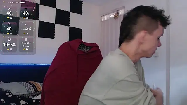 Snapshot of bryamado69 chatting on 11/08/25, 02:50 bryamado69 online show from 11/08/25, 02:50