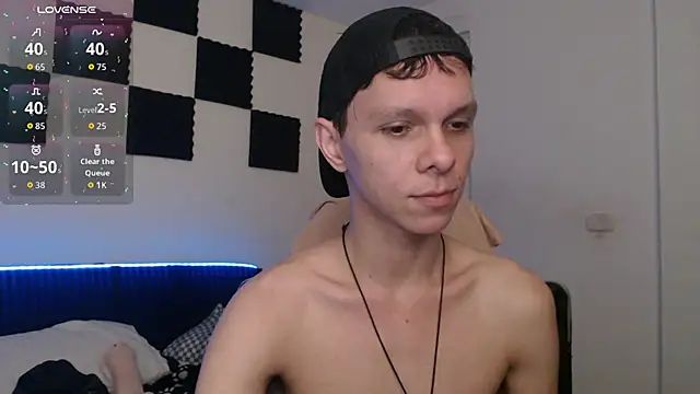 Snapshot of bryamado69 chatting on 11/27/25, 10:28 bryamado69 online show from 11/27/25, 10:28