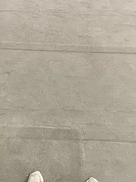 Gururonny07 online show from 12/17/25, 07:25